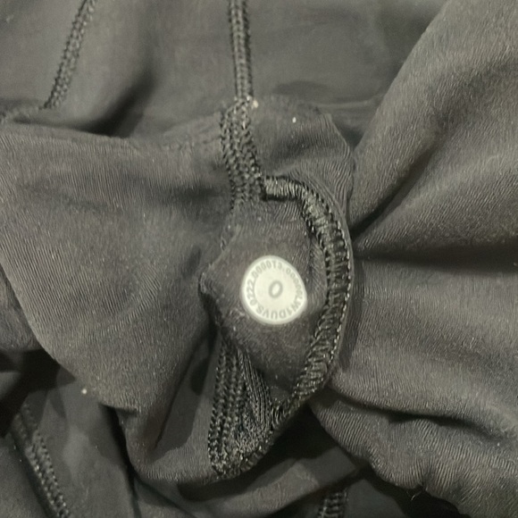 Size 0 Lululemon Align Tank in Color Black - Picture 3 of 3